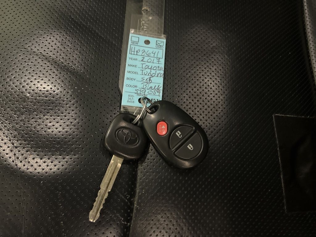 2017 Toyota Tundra Platinum 5.7L V8