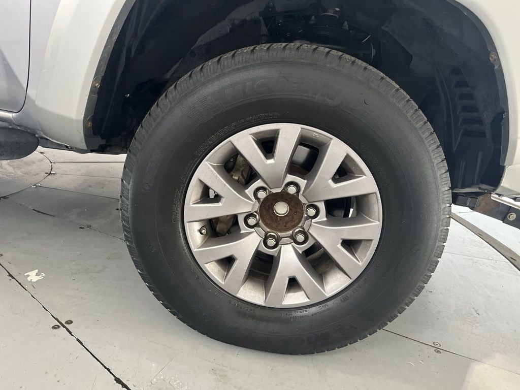 2017 Toyota Tacoma SR5 V6