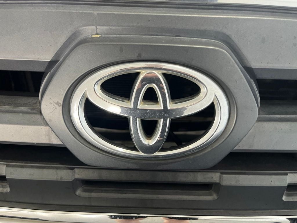 2017 Toyota Tacoma SR5