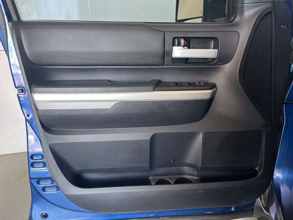 2015 Toyota Tundra SR5