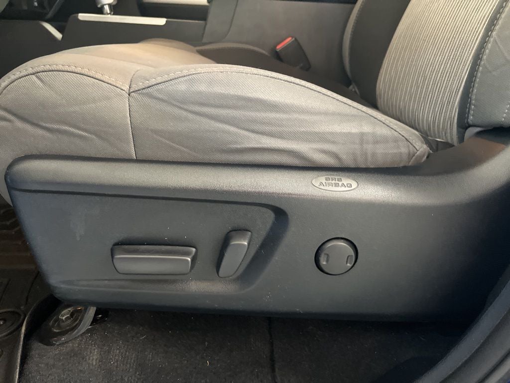 2015 Toyota Tundra SR5