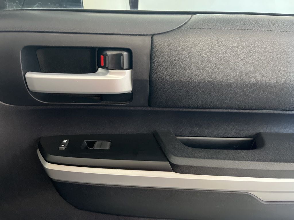 2015 Toyota Tundra SR5