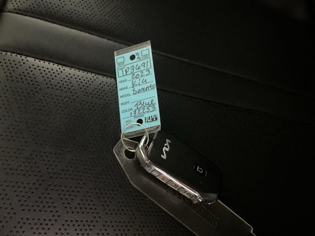2023 Kia Sorento EX