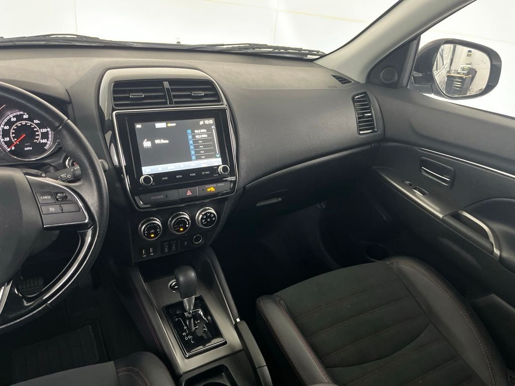 2025 Mitsubishi Outlander Sport 2.0 SE