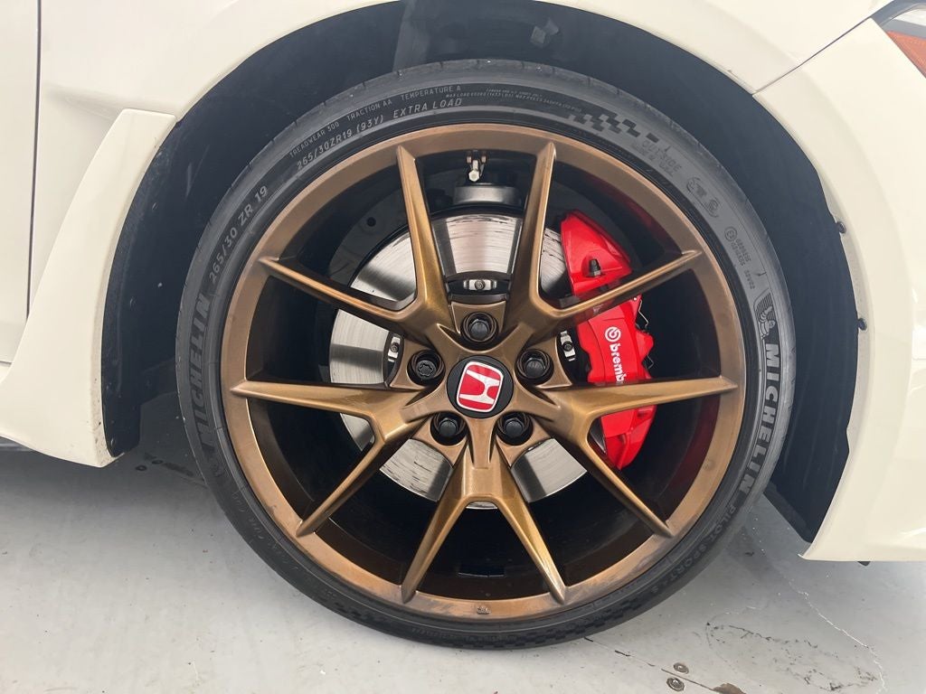 2023 Honda Civic Type R Base