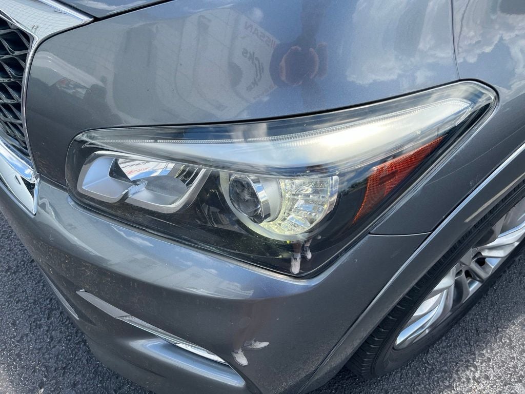 2017 INFINITI QX80 Base