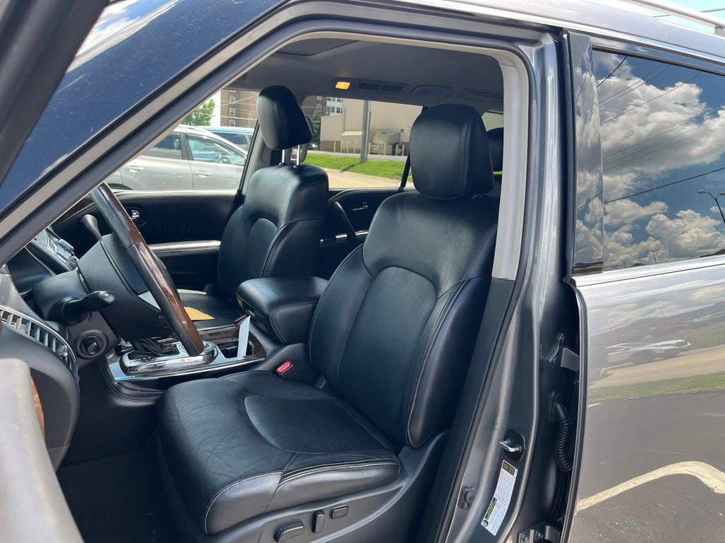 2017 INFINITI QX80 Base