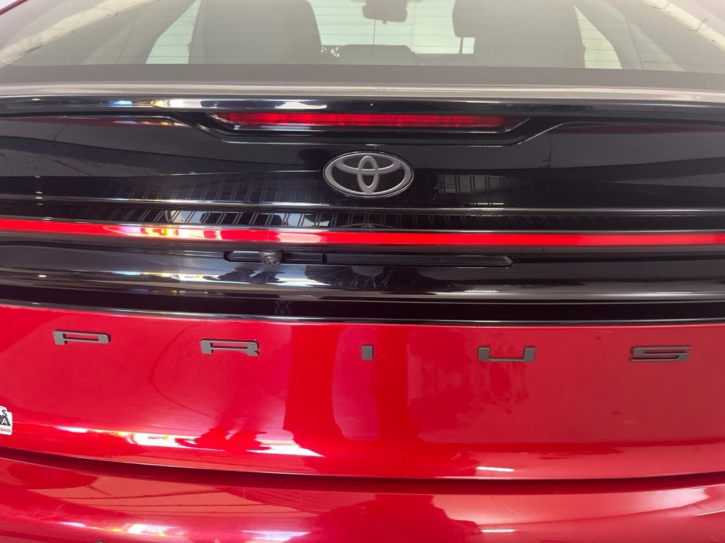 2025 Toyota Prius LE