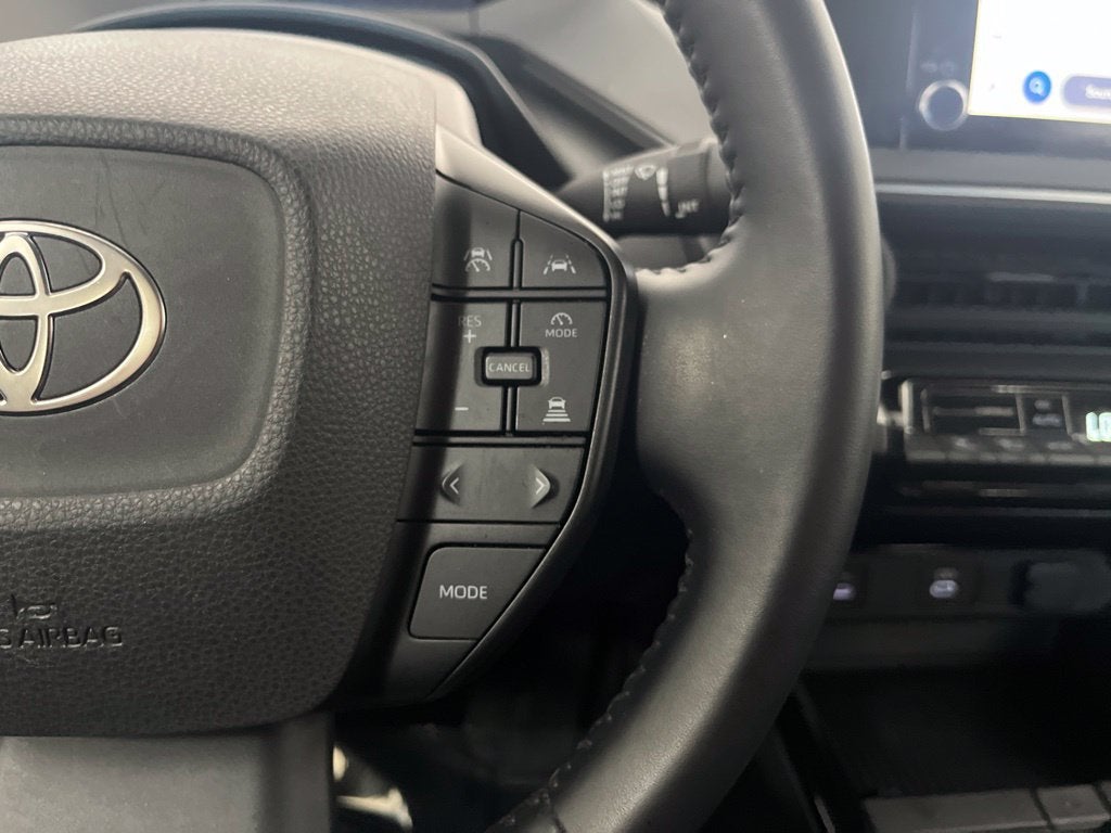 2025 Toyota Prius LE
