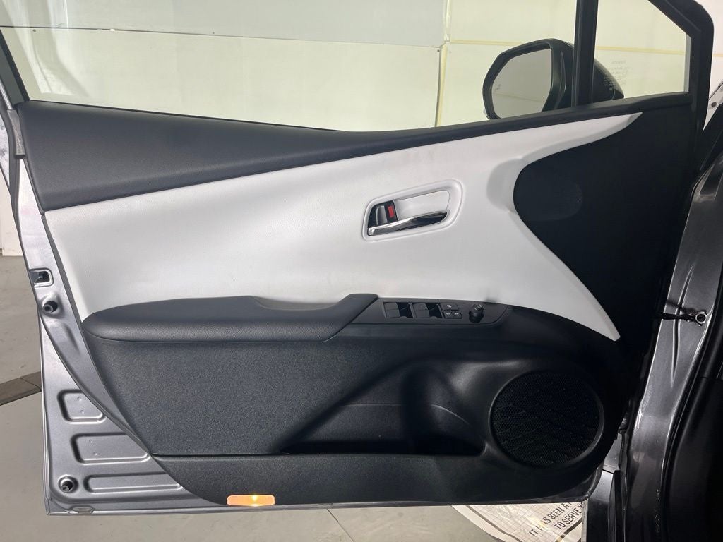 2021 Toyota Prius XLE AWD-e