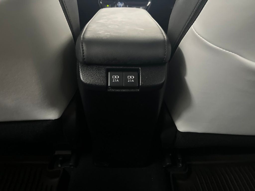 2021 Toyota Prius XLE AWD-e