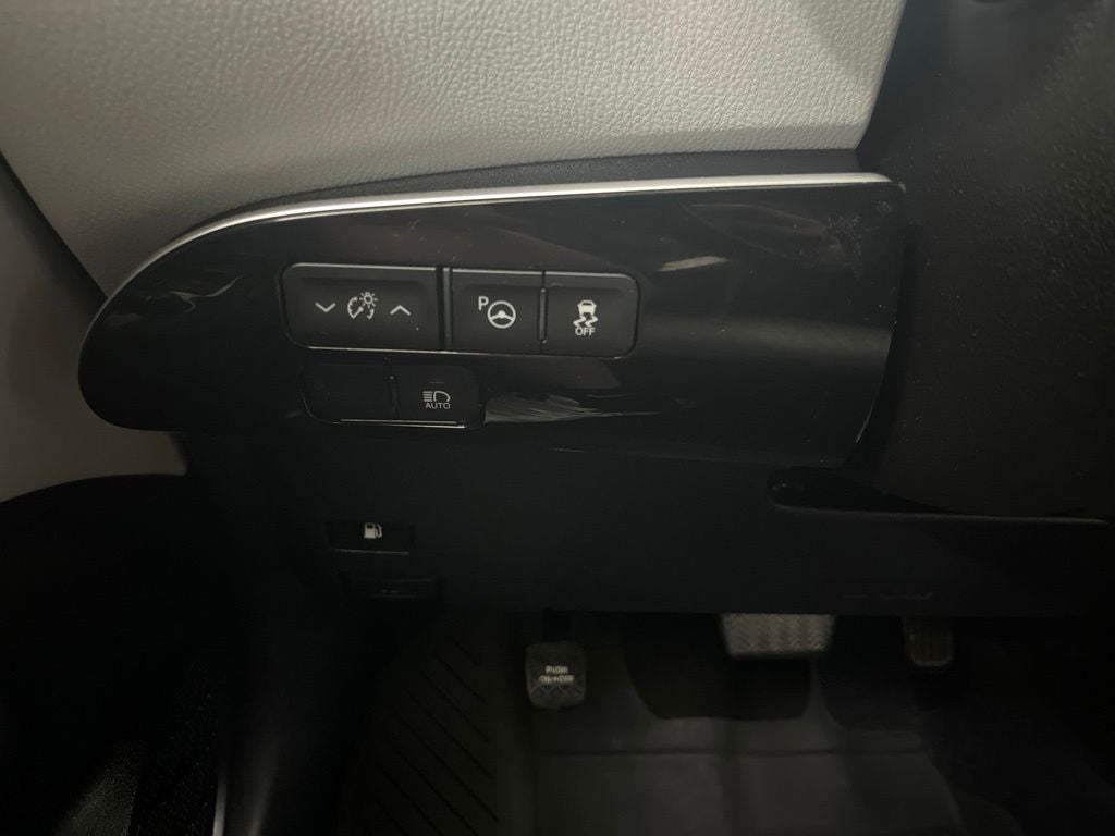 2021 Toyota Prius XLE AWD-e