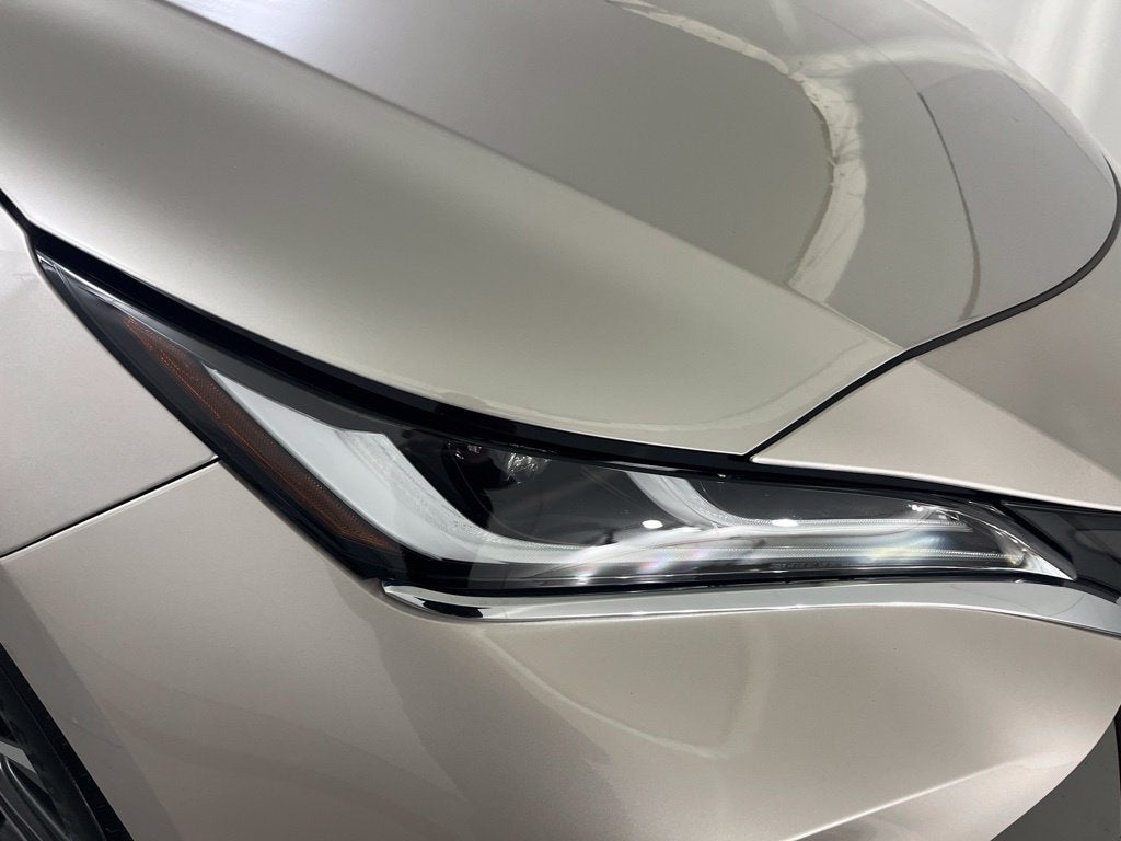 2024 Toyota Venza LE