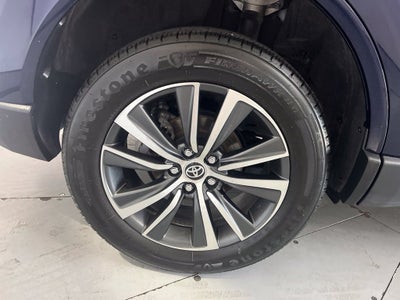 2024 Toyota Venza LE
