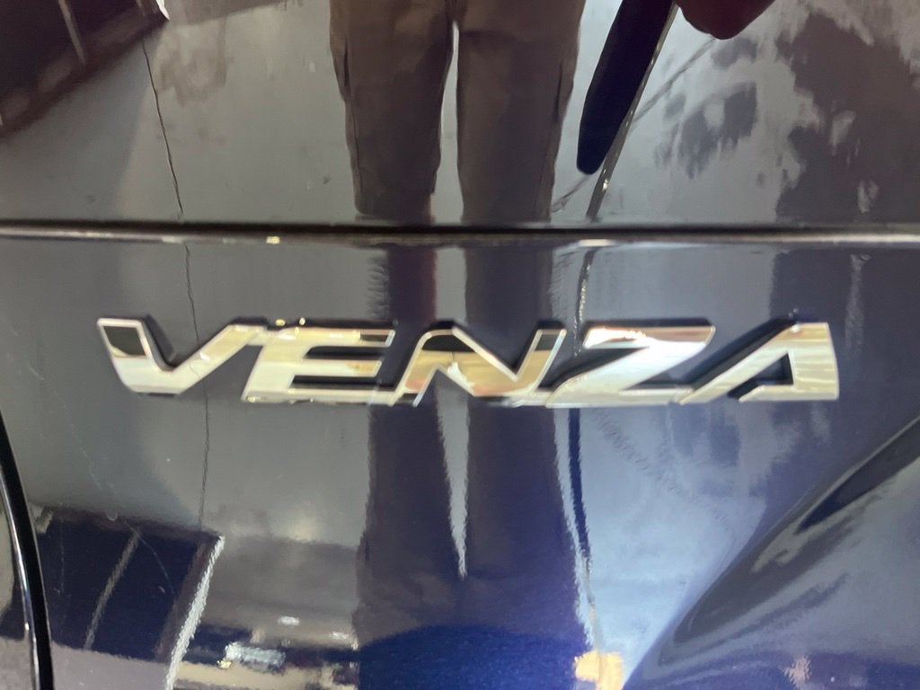 2024 Toyota Venza LE