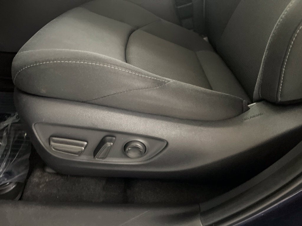 2024 Toyota Venza LE