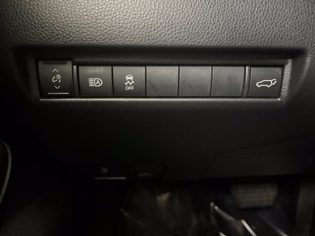 2024 Toyota Venza LE