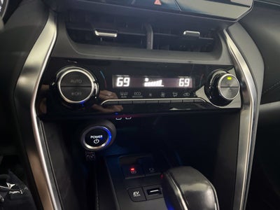 2024 Toyota Venza LE