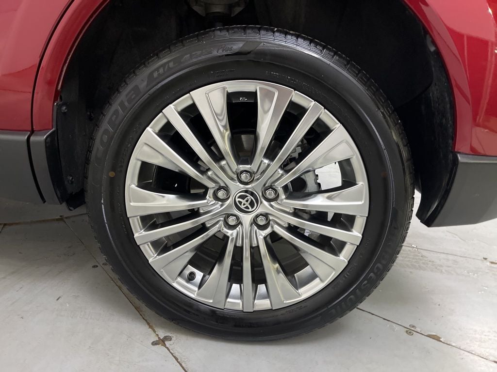 2024 Toyota Venza XLE