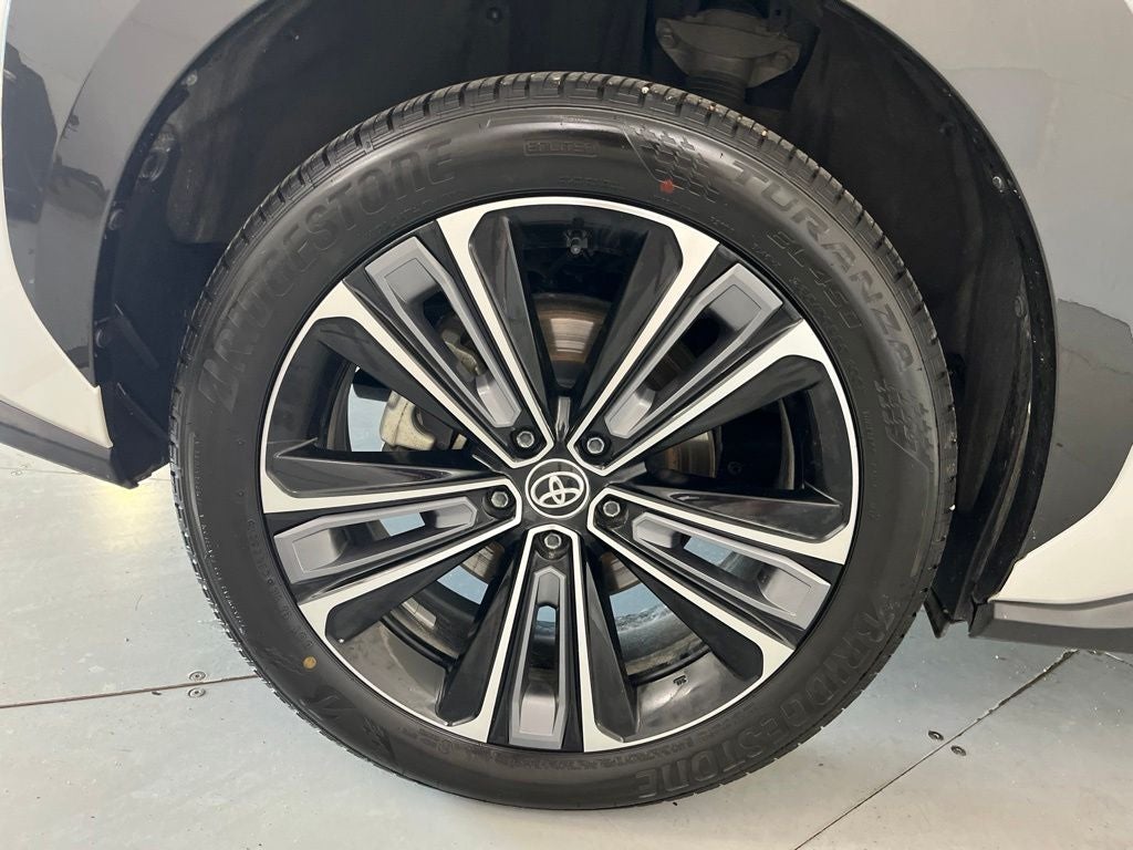 2023 Toyota bZ4X Limited