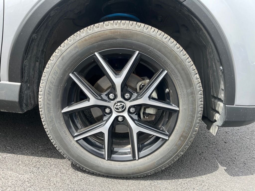 2018 Toyota RAV4 SE
