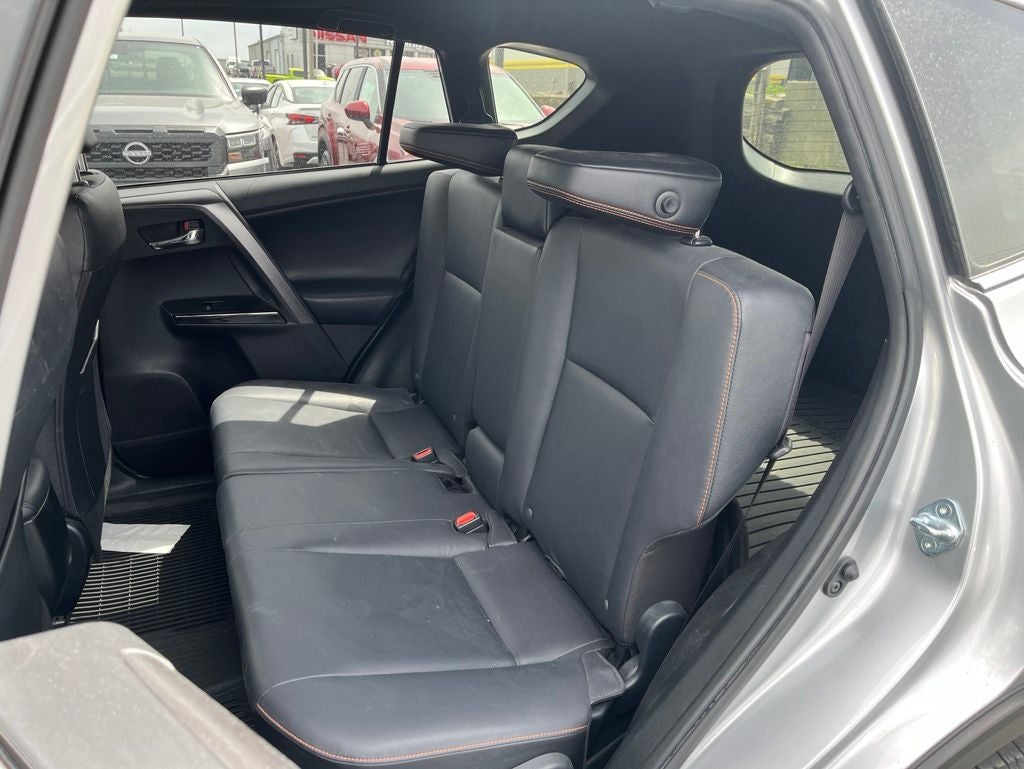 2018 Toyota RAV4 SE