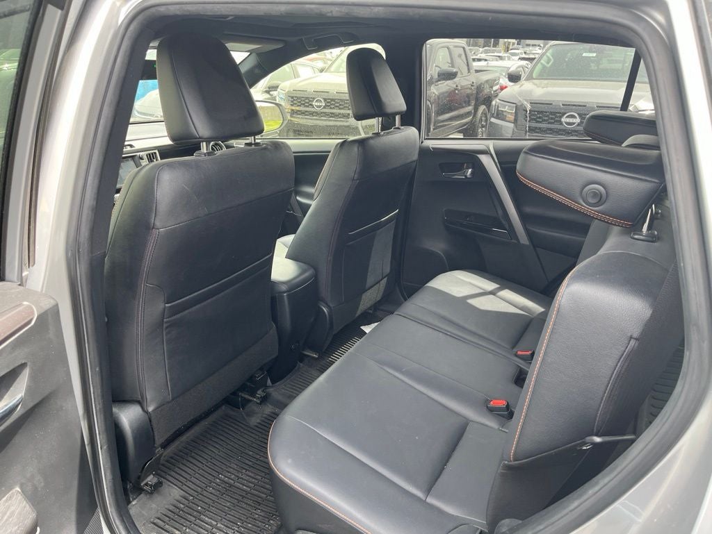2018 Toyota RAV4 SE