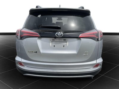 2018 Toyota RAV4 SE