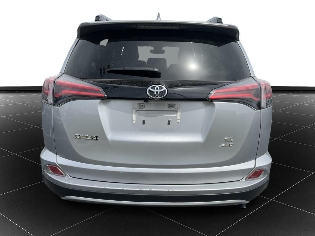 2018 Toyota RAV4 SE