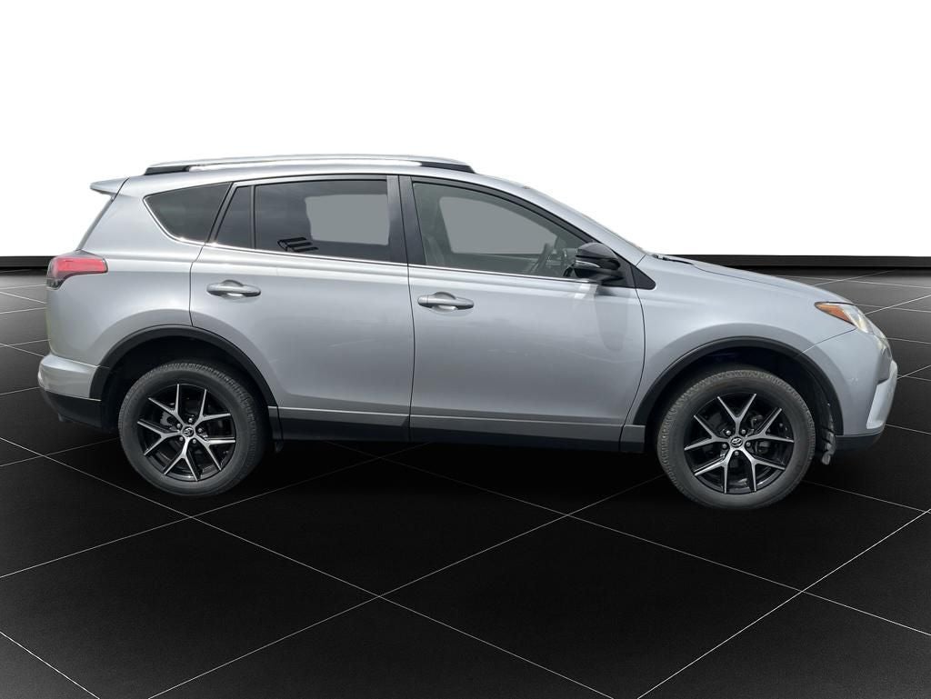 2018 Toyota RAV4 SE