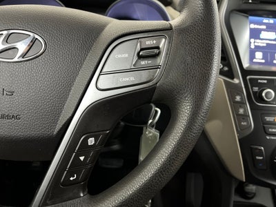 2017 Hyundai Santa Fe SE