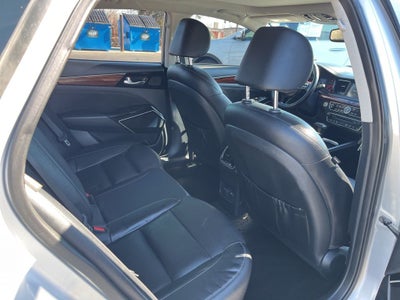 2017 Kia Cadenza Premium