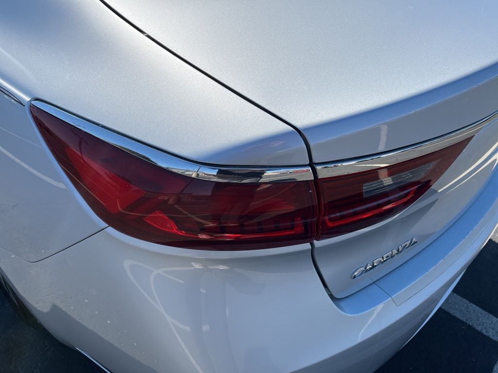 2017 Kia Cadenza Premium