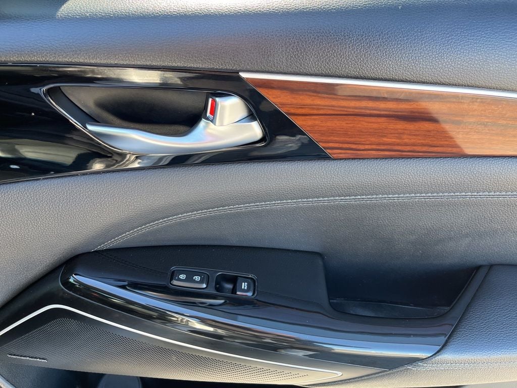 2017 Kia Cadenza Premium