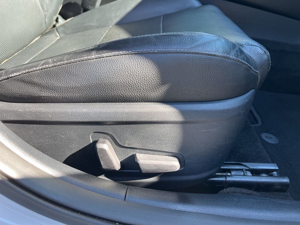 2017 Kia Cadenza Premium