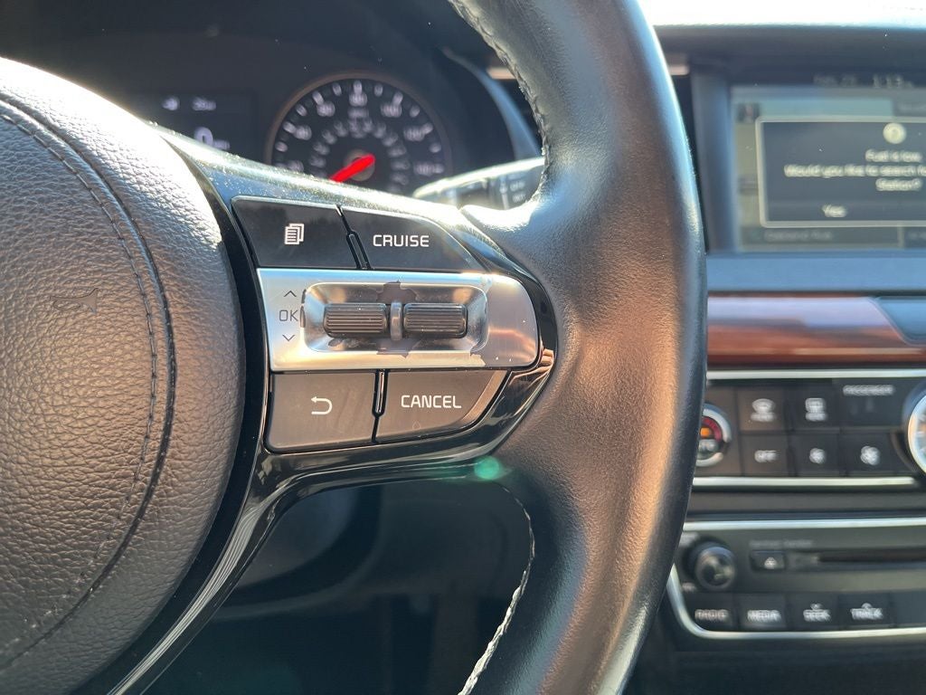 2017 Kia Cadenza Premium