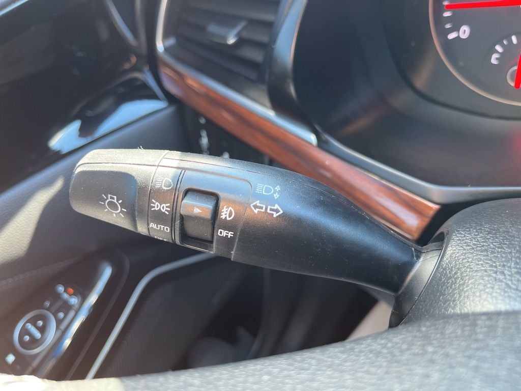 2017 Kia Cadenza Premium