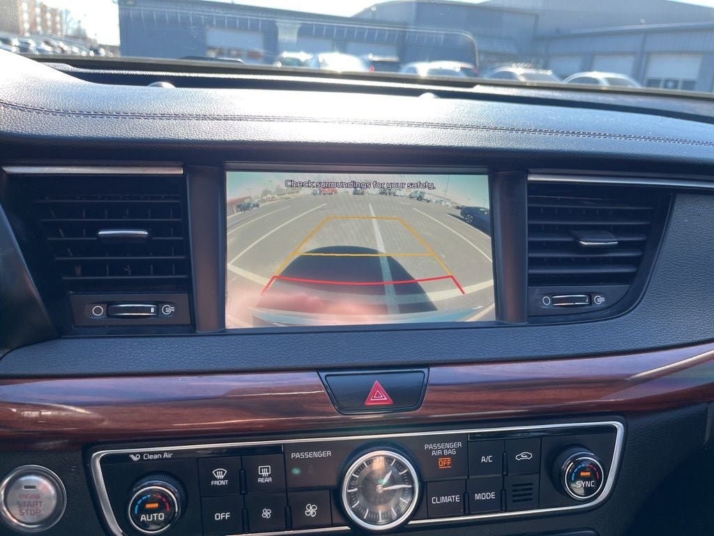 2017 Kia Cadenza Premium