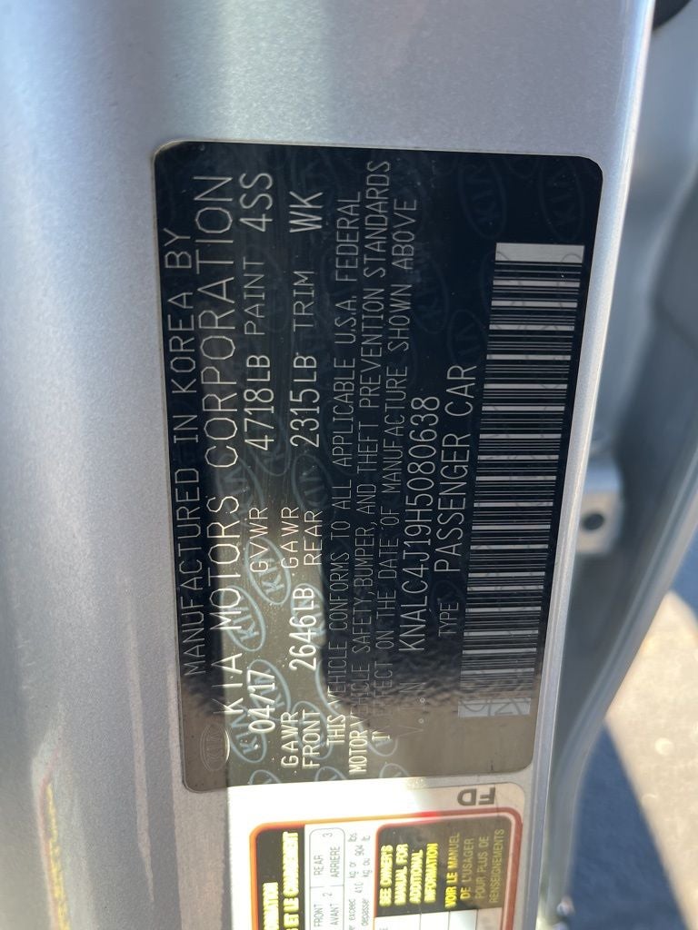 2017 Kia Cadenza Premium