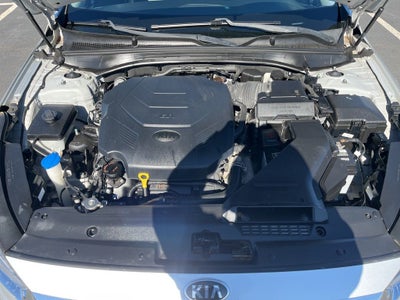 2017 Kia Cadenza Premium