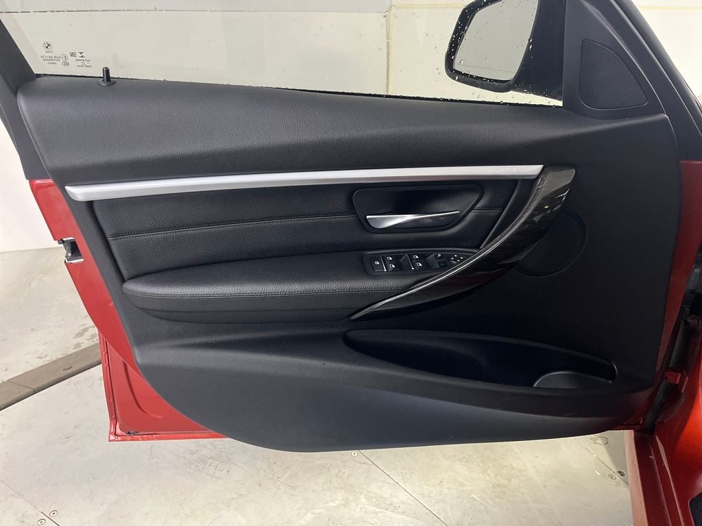 2018 BMW 3 Series 330i xDrive