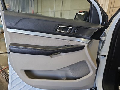 2018 Ford Explorer Base