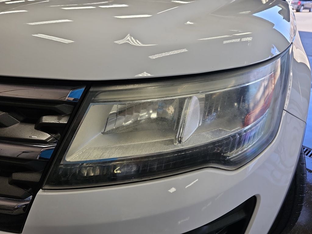 2018 Ford Explorer Base