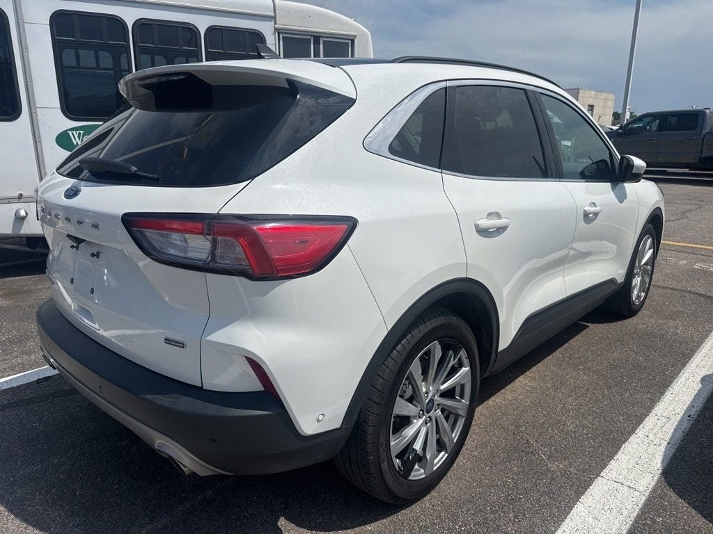 2021 Ford Escape Hybrid Titanium