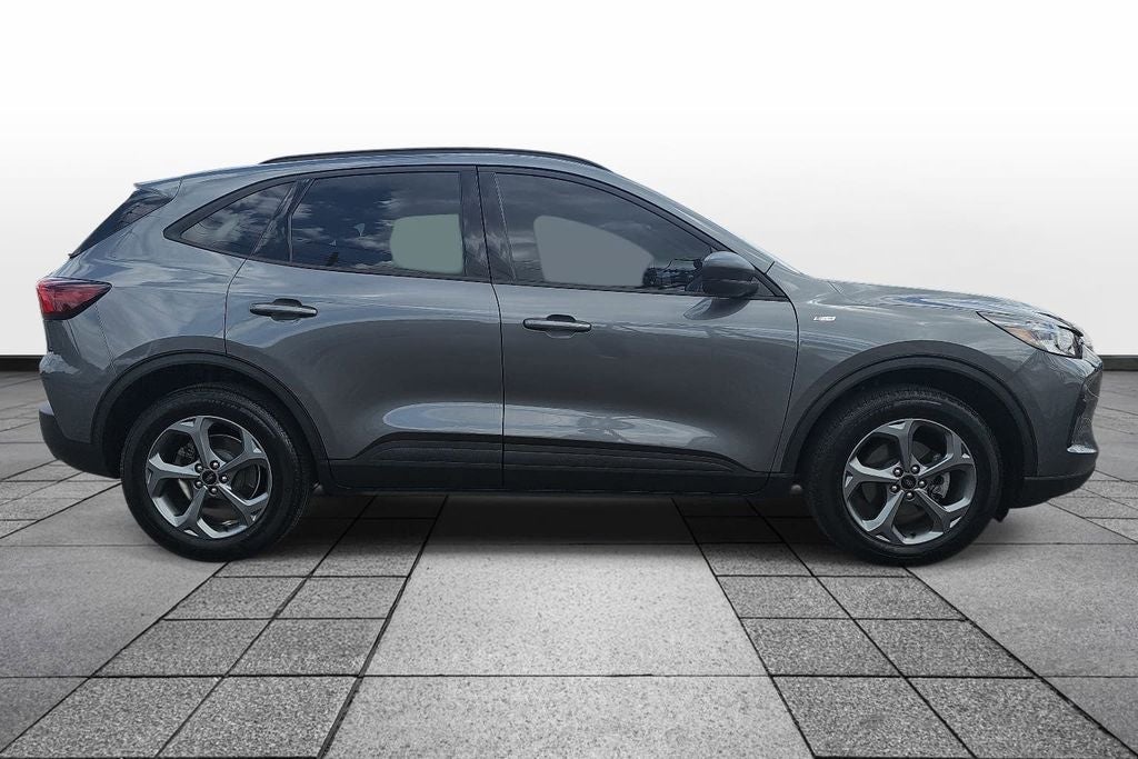 2025 Ford Escape Hybrid ST-Line