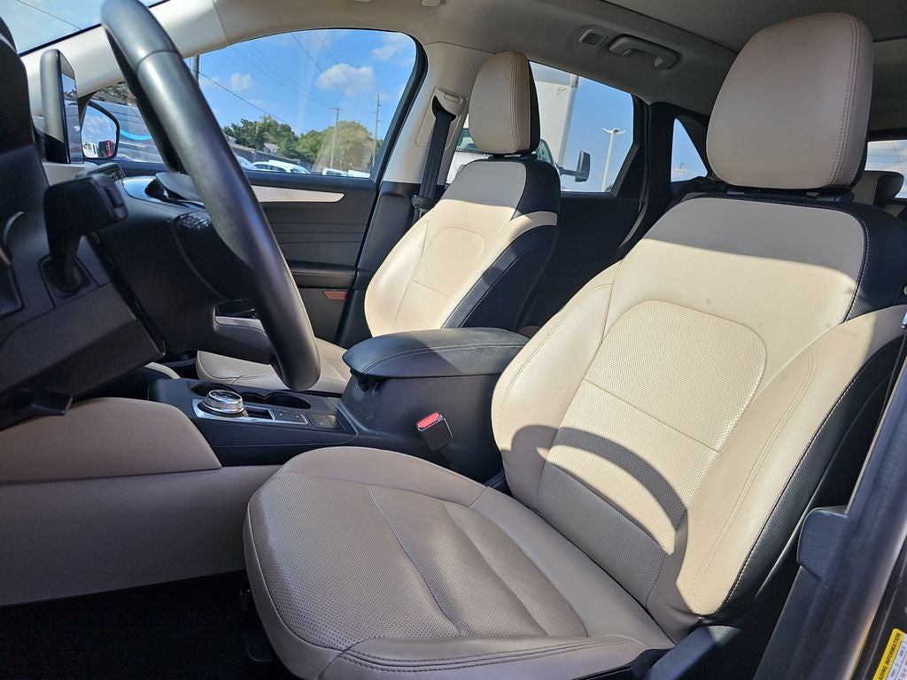 2022 Ford Escape Hybrid SEL