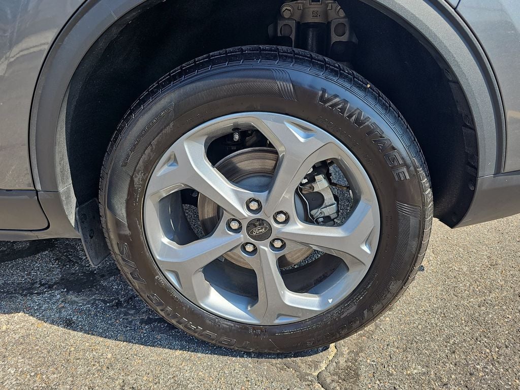 2025 Ford Escape ST-Line Select