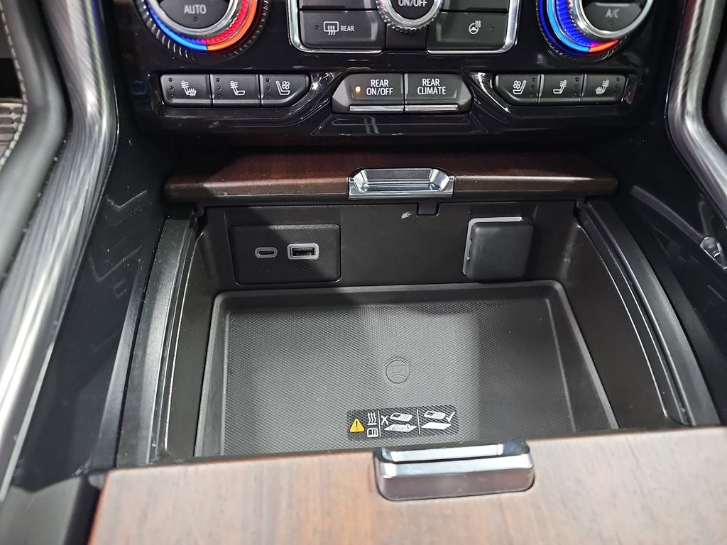 2023 GMC Yukon XL Denali Ultimate