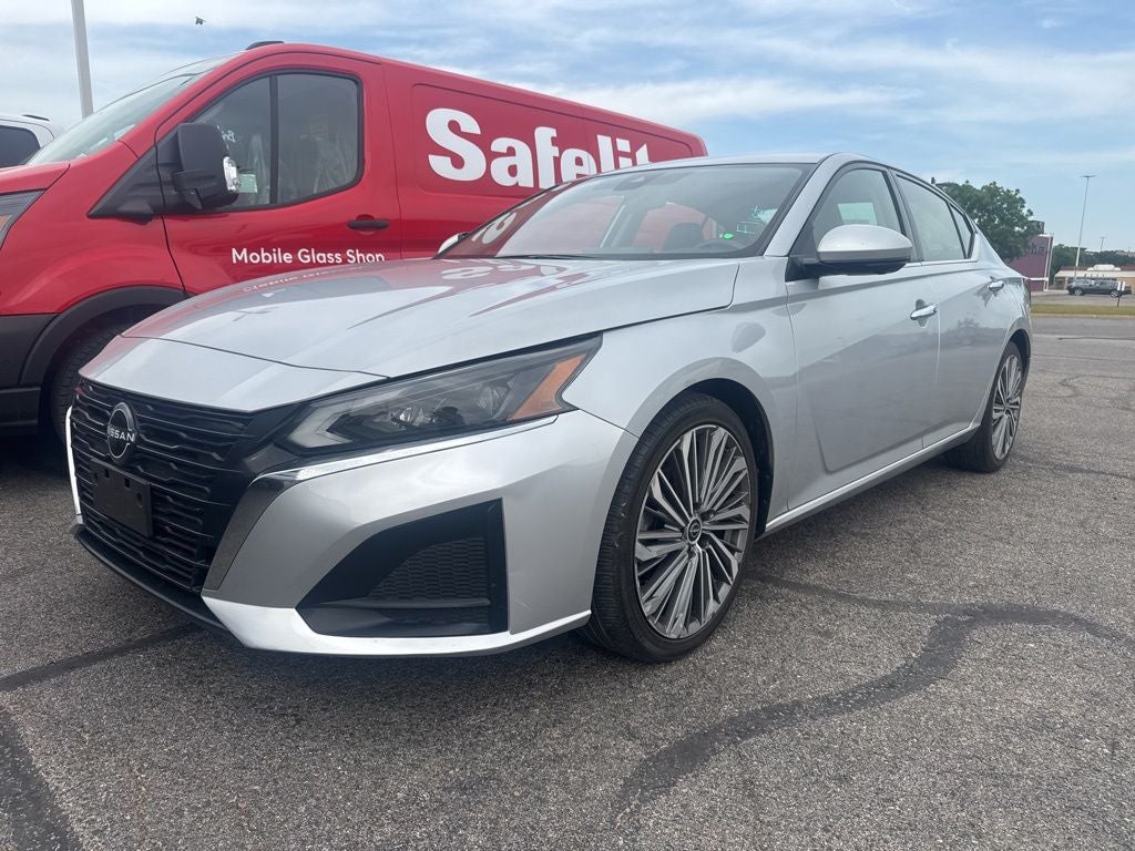 2023 Nissan Altima 2.5 SL's photo