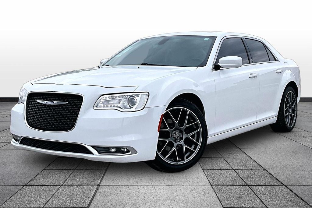 2018 Chrysler 300 Touring